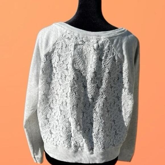 Aeropostale women’s size M cropped crewneck sweatshirt with lace back - Picture 6 of 10